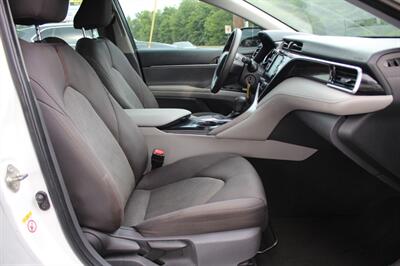 2018 Toyota Camry LE   - Photo 28 - Lexington, SC 29073