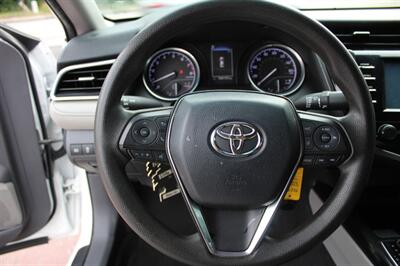 2018 Toyota Camry LE   - Photo 34 - Lexington, SC 29073