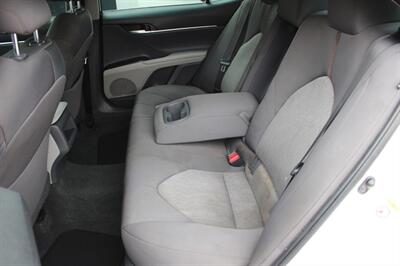 2018 Toyota Camry LE   - Photo 22 - Lexington, SC 29073