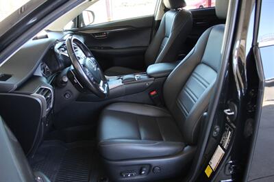 2020 Lexus NX 300   - Photo 15 - Lexington, SC 29073