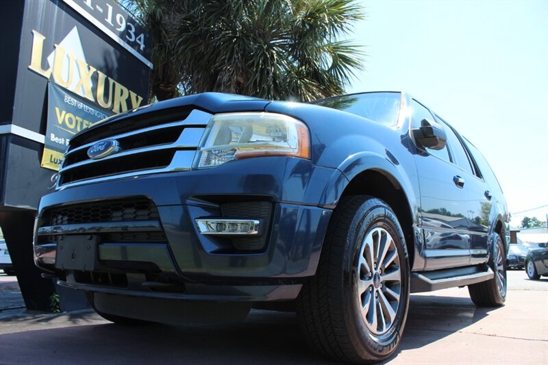 2017 Ford Expedition XLT - Photo 1 - Lexington, SC 29073