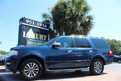 2017 Ford Expedition XLT   - Photo 2 - Lexington, SC 29073
