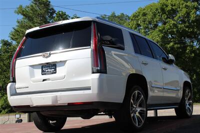 2016 Cadillac Escalade Luxury Collection   - Photo 12 - Lexington, SC 29073