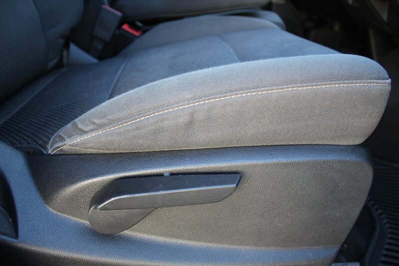 2018 Chevrolet Silverado 1500 LT - Photo 27 - Lexington, SC 29073