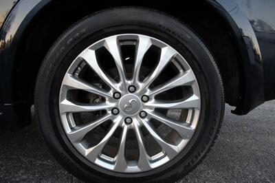 2015 INFINITI QX80   - Photo 61 - Lexington, SC 29073