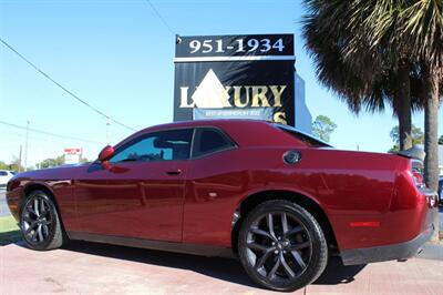 2021 Dodge Challenger SXT   - Photo 6 - Lexington, SC 29073