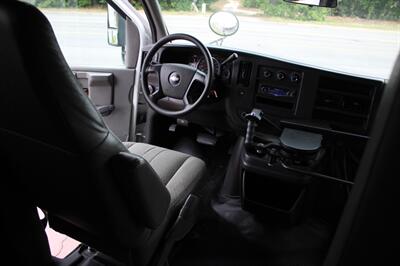 2009 Chevrolet Express 3500   - Photo 32 - Lexington, SC 29073