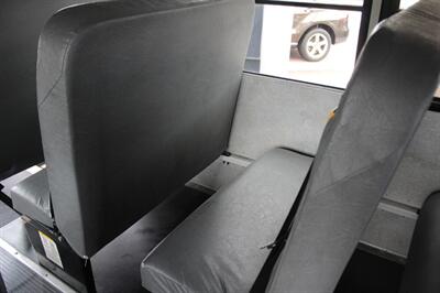 2009 Chevrolet Express 3500   - Photo 27 - Lexington, SC 29073