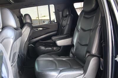 2016 Cadillac Escalade Platinum   - Photo 40 - Lexington, SC 29073