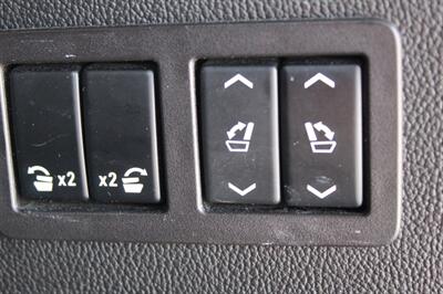 2016 Cadillac Escalade Platinum   - Photo 43 - Lexington, SC 29073