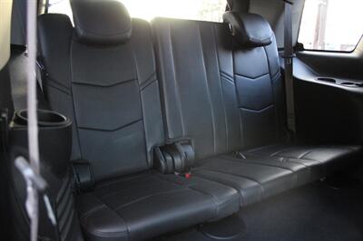 2017 Cadillac Escalade Premium Luxury   - Photo 36 - Lexington, SC 29073