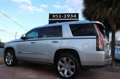 2017 Cadillac Escalade Premium Luxury   - Photo 15 - Lexington, SC 29073