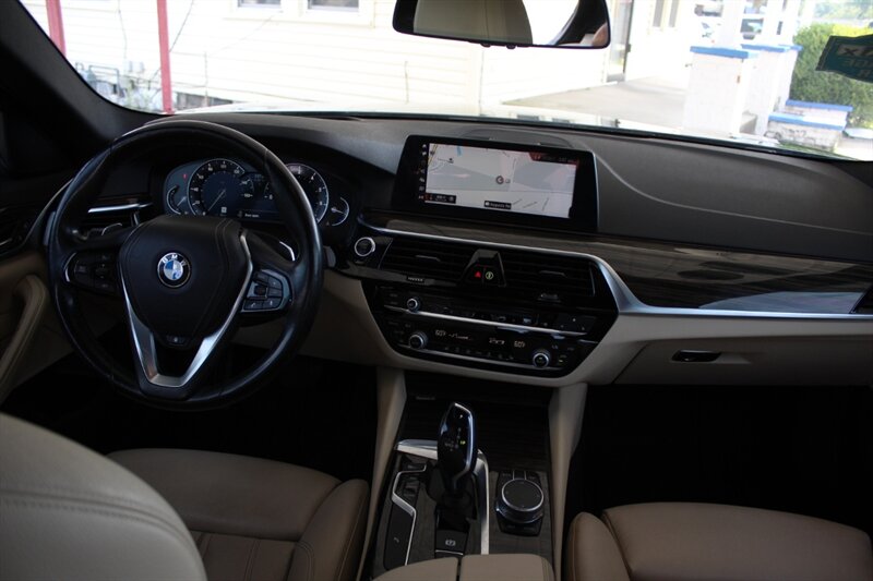 2018 BMW 530i xDrive - Photo 25 - Lexington, SC 29073