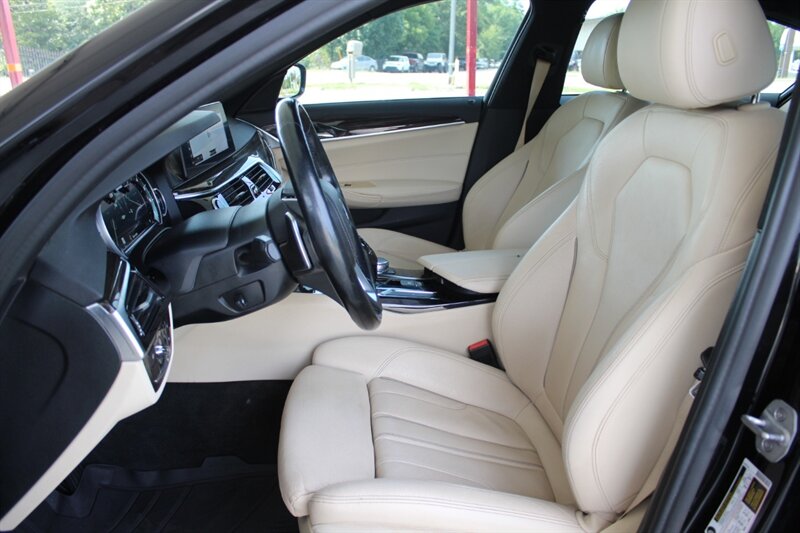 2018 BMW 530i xDrive - Photo 17 - Lexington, SC 29073