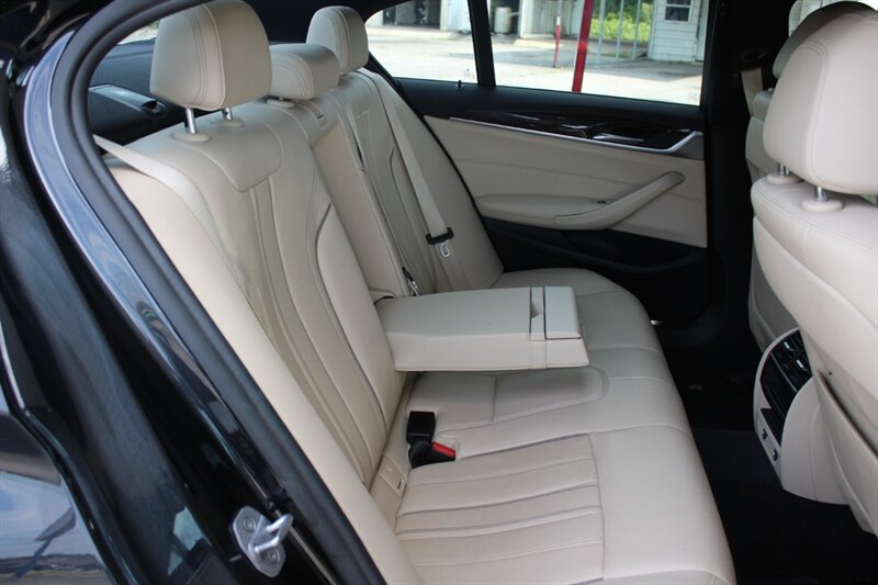 2018 BMW 530i xDrive - Photo 30 - Lexington, SC 29073