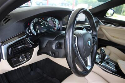 2018 BMW 530i xDrive - Photo 18 - Lexington, SC 29073