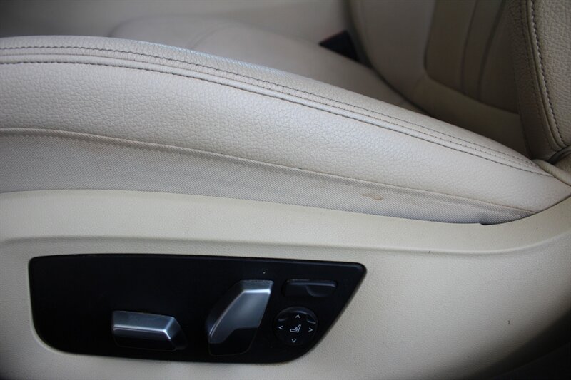 2018 BMW 530i xDrive - Photo 16 - Lexington, SC 29073