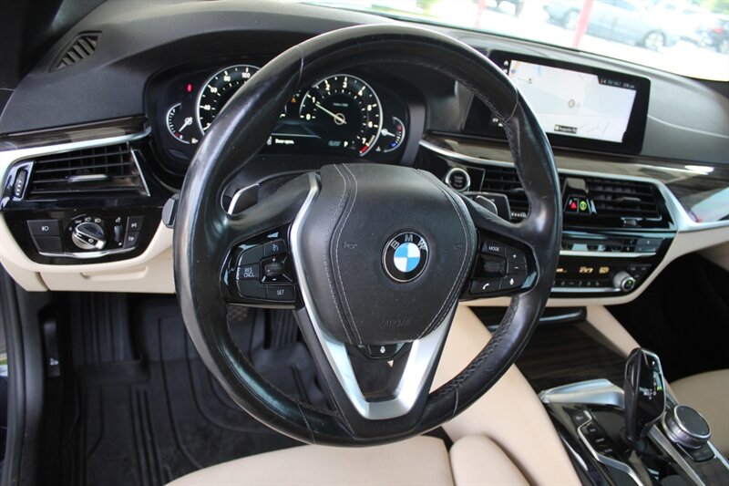 2018 BMW 530i xDrive - Photo 19 - Lexington, SC 29073