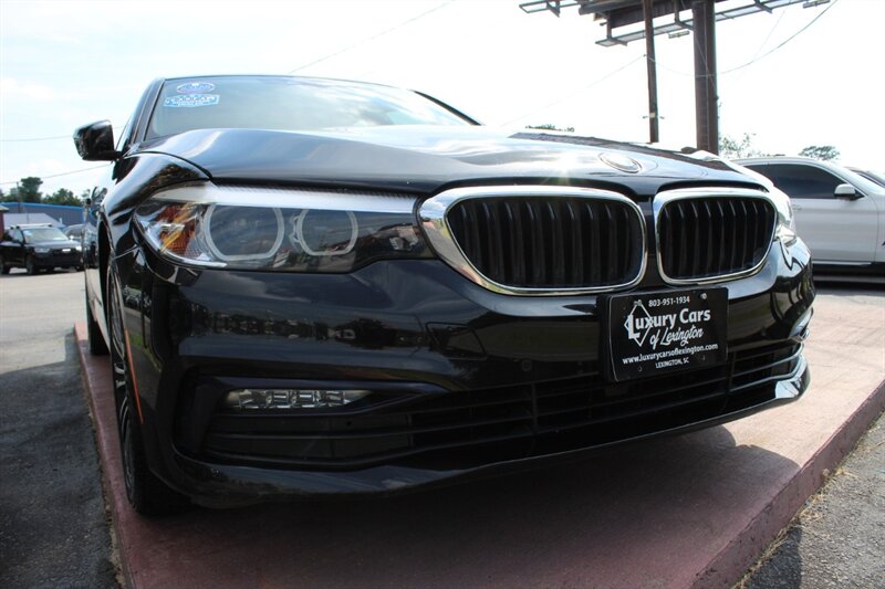 2018 BMW 530i xDrive - Photo 12 - Lexington, SC 29073
