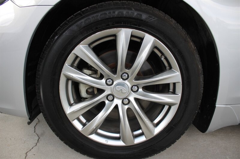 2016 INFINITI Q70 3.7 - Photo 47 - Lexington, SC 29073