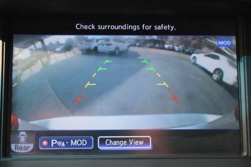 2016 INFINITI Q70 3.7 - Photo 32 - Lexington, SC 29073