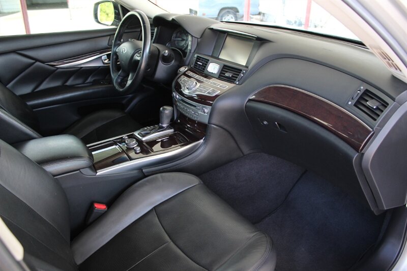 2016 INFINITI Q70 3.7 - Photo 28 - Lexington, SC 29073