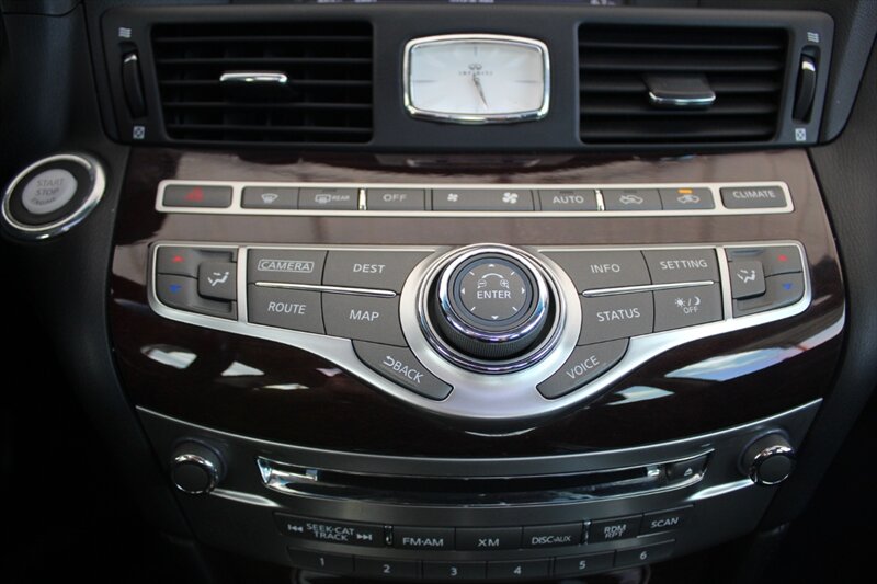 2016 INFINITI Q70 3.7 - Photo 37 - Lexington, SC 29073