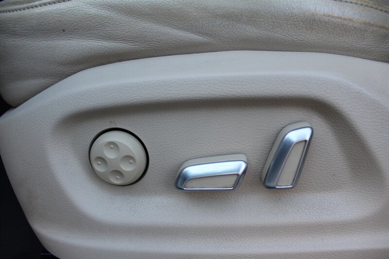 2017 Audi Q5 2.0T quattro Premium Plus - Photo 17 - Lexington, SC 29073