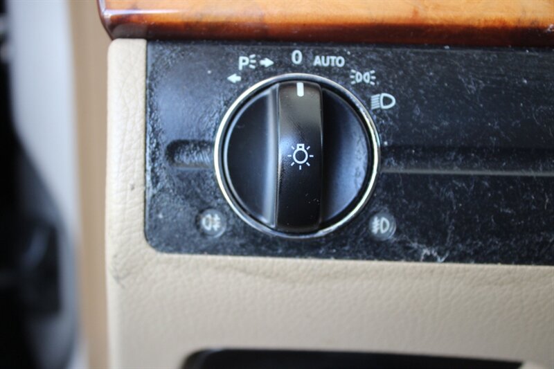 2007 Mercedes-Benz E 350 4MATIC - Photo 28 - Lexington, SC 29073