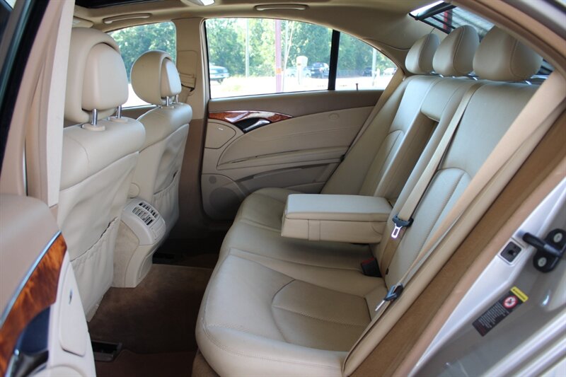 2007 Mercedes-Benz E 350 4MATIC - Photo 16 - Lexington, SC 29073
