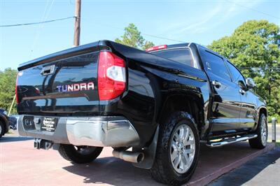 2018 Toyota Tundra SR5  CrewMax - Photo 13 - Lexington, SC 29073