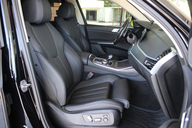 2021 BMW X7 xDrive40i - Photo 43 - Lexington, SC 29073