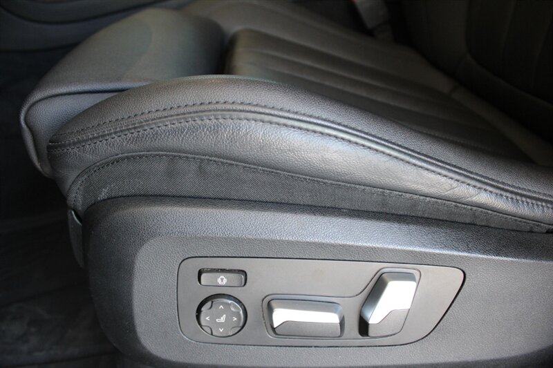 2021 BMW X7 xDrive40i - Photo 16 - Lexington, SC 29073
