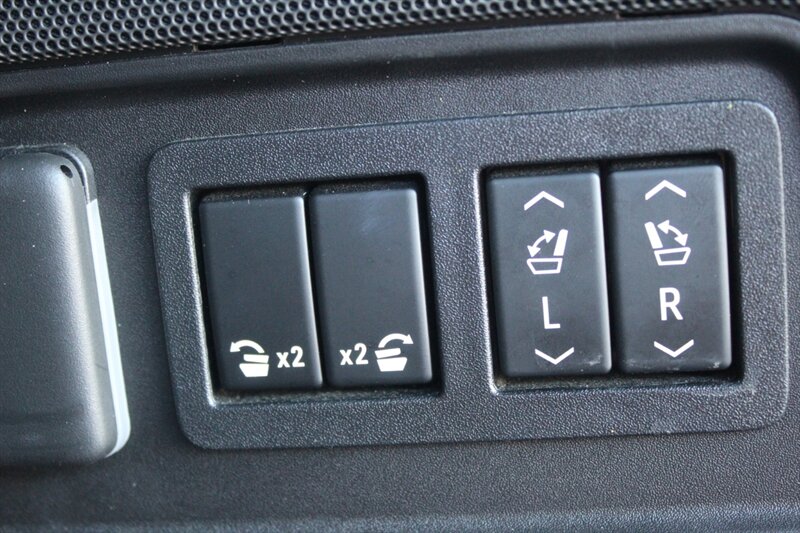 2022 Cadillac Escalade Luxury - Photo 28 - Lexington, SC 29073