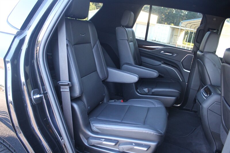2022 Cadillac Escalade Luxury - Photo 31 - Lexington, SC 29073