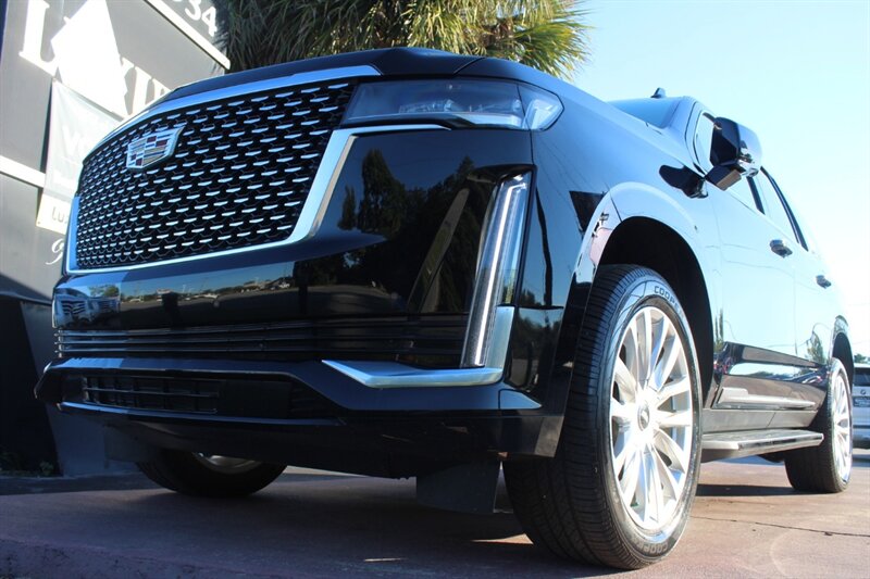 2022 Cadillac Escalade Luxury   - Photo 1 - Lexington, SC 29073