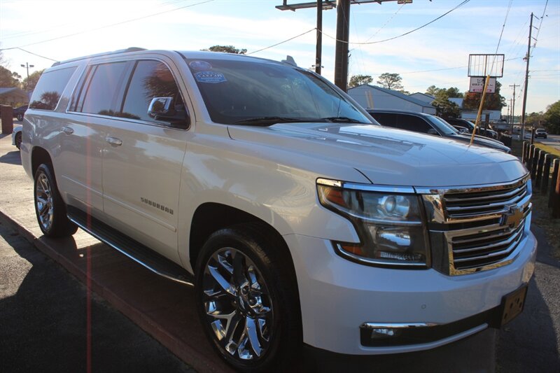 2018 Chevrolet Suburban Premier - Photo 10 - Lexington, SC 29073