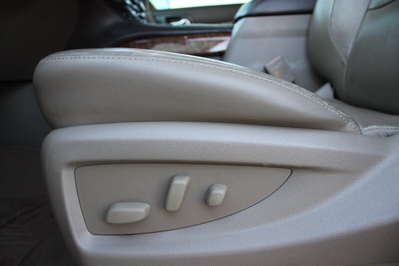 2018 Chevrolet Suburban Premier - Photo 15 - Lexington, SC 29073