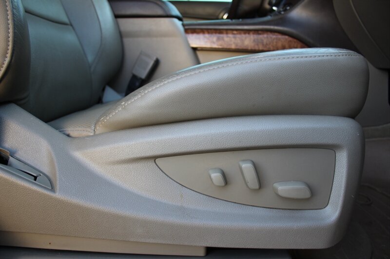 2018 Chevrolet Suburban Premier - Photo 34 - Lexington, SC 29073