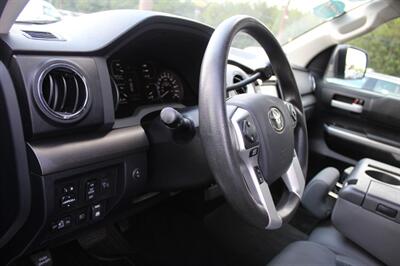 2018 Toyota Tundra SR5   - Photo 19 - Lexington, SC 29073
