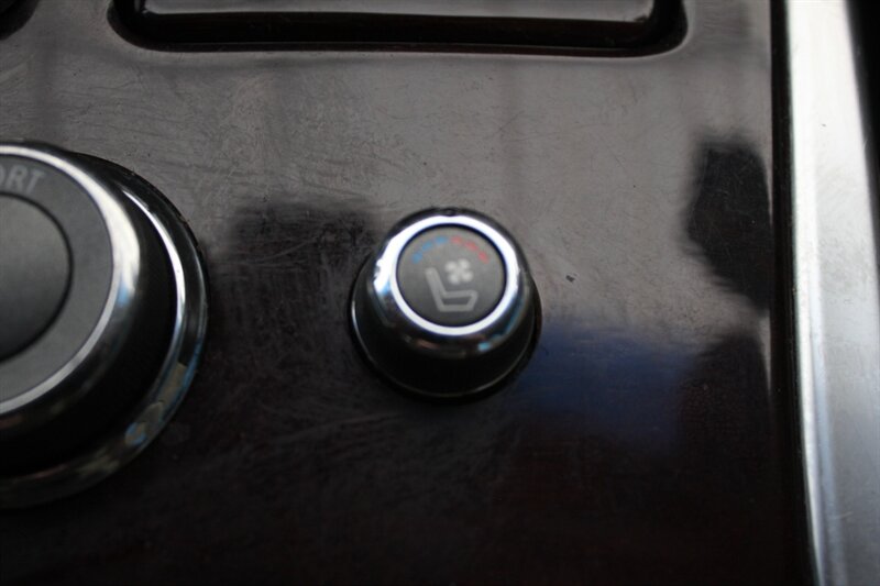 2016 INFINITI Q70L 3.7 - Photo 38 - Lexington, SC 29073