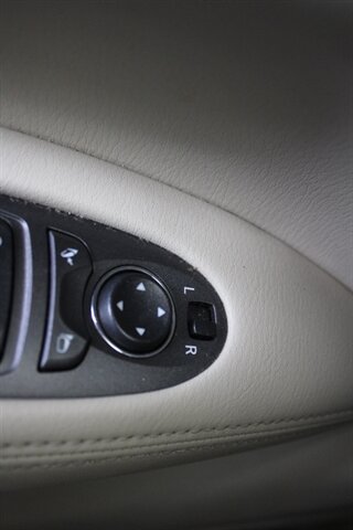 2016 INFINITI Q70L 3.7 - Photo 42 - Lexington, SC 29073