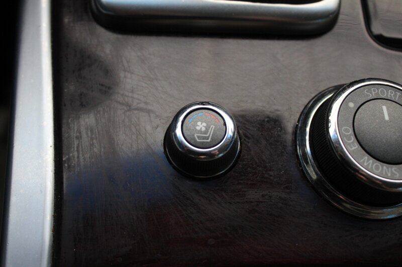 2016 INFINITI Q70L 3.7 - Photo 37 - Lexington, SC 29073