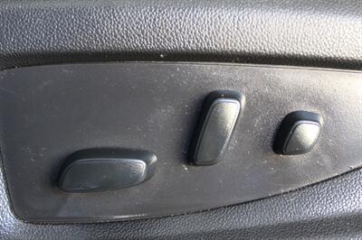 2019 Chevrolet Suburban LT   - Photo 15 - Lexington, SC 29073