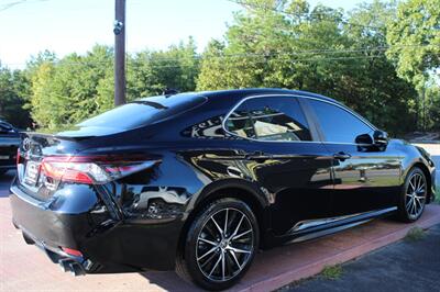 2021 Toyota Camry SE   - Photo 9 - Lexington, SC 29073