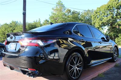 2021 Toyota Camry SE   - Photo 10 - Lexington, SC 29073