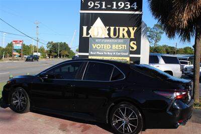 2021 Toyota Camry SE   - Photo 5 - Lexington, SC 29073