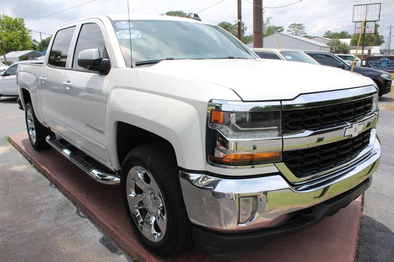 2018 Chevrolet Silverado 1500 LT - Photo 7 - Lexington, SC 29073