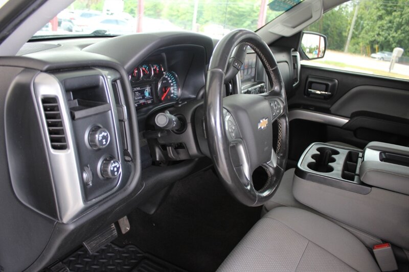 2018 Chevrolet Silverado 1500 LT - Photo 15 - Lexington, SC 29073