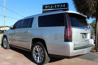 2018 Cadillac Escalade ESV Platinum   - Photo 12 - Lexington, SC 29073